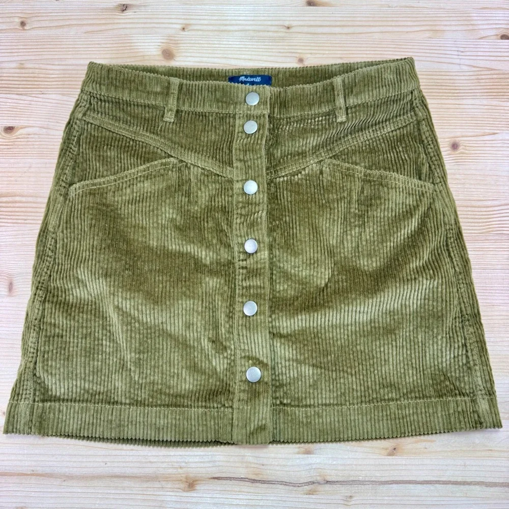 Madewell Olive Green Corduroy Snap-Front Mini Skirt Size 6‎ Women's Do Well Line